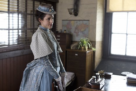 Amanda Hale - Ripper Street - What Use Our Work? - De la película