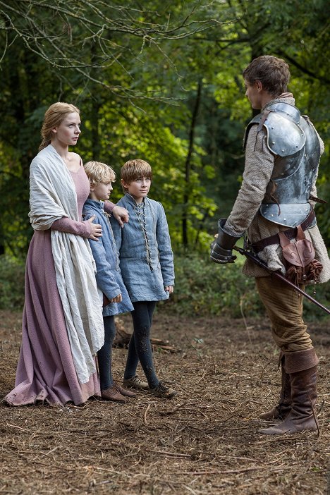 Rebecca Ferguson, Rudi Goodman, Nick James, Max Irons - The White Queen - In Love with the King - Photos