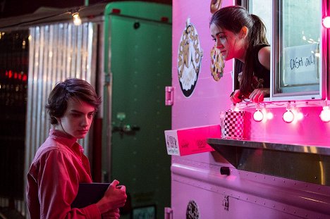 Kodi Smit-McPhee, Isabelle Fuhrman - All the Wilderness - Photos