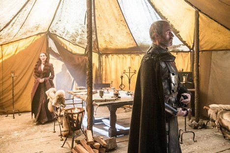 Carice van Houten, Stephen Dillane - Game Of Thrones - Die Gnade der Mutter - Filmfotos