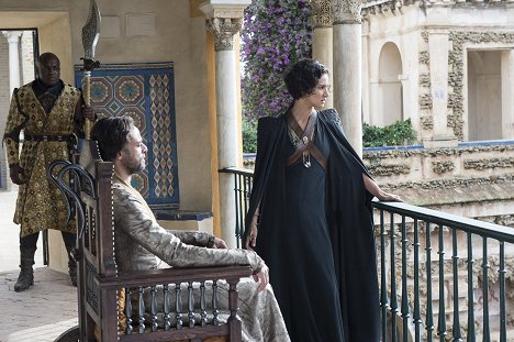 Deobia Oparei, Alexander Siddig, Indira Varma - Game of Thrones - The House of Black and White - Photos