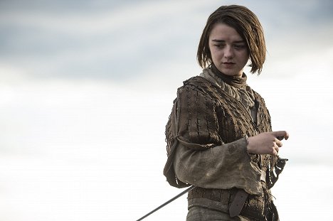 Maisie Williams - Hra o trůny - Dům černé a bílé - Z filmu