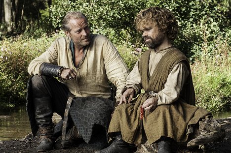 Iain Glen, Peter Dinklage - Game of Thrones - Unbowed, Unbent, Unbroken - Photos