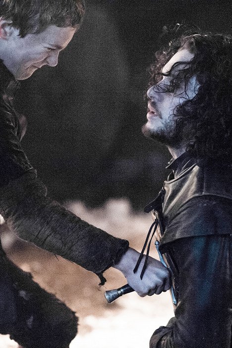 Brenock O'Connor, Kit Harington - Game of Thrones - Mother's Mercy - Photos