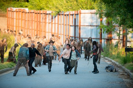 Seth Gilliam, Chandler Riggs, Andrew Lincoln, Tovah Feldshuh - The Walking Dead - Start to Finish - Photos