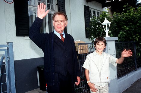 Klausjürgen Wussow, Valentin Heidrich Klausburg - Zwei unter einem Dach - De la película