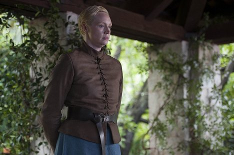 Gwendoline Christie - Game of Thrones - Two Swords - Photos