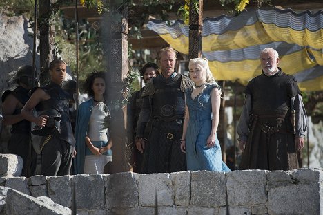 Jacob Anderson, Nathalie Emmanuel, Iain Glen, Emilia Clarke, Ian McElhinney - Game of Thrones - Oathkeeper - Photos