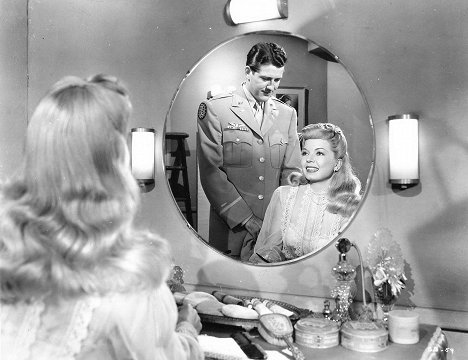 Russell Wade, Frances Langford - The Bamboo Blonde - Film