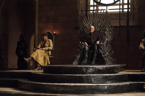 Pedro Pascal, Charles Dance - Game of Thrones - The Laws of Gods and Men - Photos