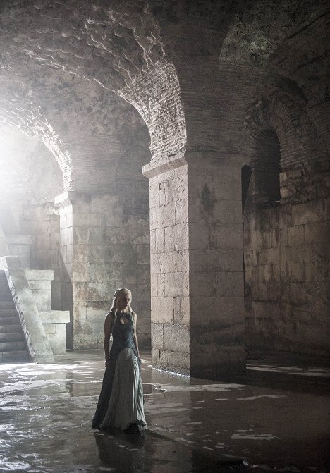 Emilia Clarke - Game Of Thrones - Die Kinder - Filmfotos