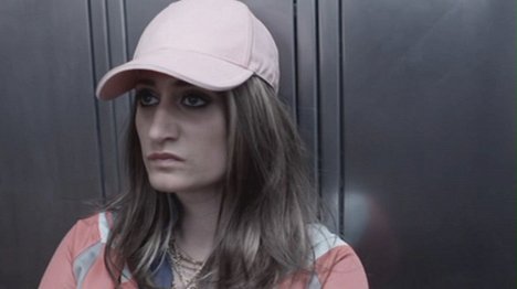 Lauren Socha - Misfits - Episode 3 - Van film