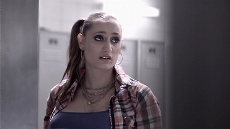 Lauren Socha - Misfits: Zmetci - Epizoda 6 - Z filmu