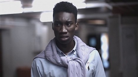 Nathan Stewart-Jarrett - Misfits: Zmetci - Epizoda 6 - Z filmu