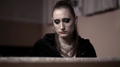 Lauren Socha - Misfits - Episode 6 - Photos