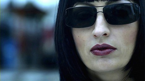 Elika Portnoy - La bala del asesino - De la película