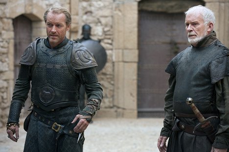 Iain Glen, Ian McElhinney - Game of Thrones - Walk of Punishment - Photos