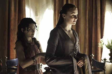 Sibel Kekilli, Sophie Turner - Game of Thrones - A Escalada - Do filme