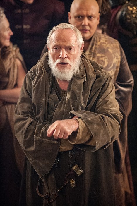 Julian Glover, Conleth Hill - Game of Thrones - Second Sons - Photos