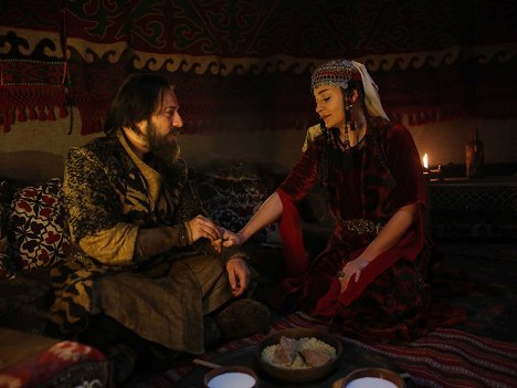 Kaan Taşaner, Didem Balçın - Diriliş: Ertuğrul - Filmfotos