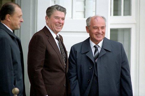 Ronald Reagan, Mikhail Sergeyevich Gorbachev - Love, Hate & Propaganda: The Cold War - Photos