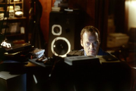 Michael Keaton - La Voix des morts - Film