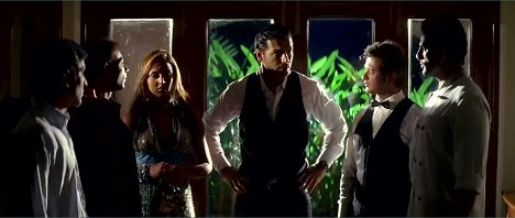 Mehul Bhojak, Uday Chopra, Esha Deol, John Abraham, Sanjay M. Singh - Dhoom - De la película