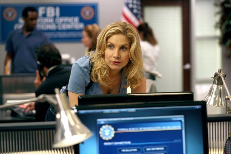 Elizabeth Mitchell - V - There Is No Normal Anymore - Photos