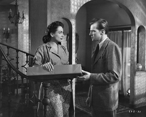 Joan Crawford, Bruce Bennett - Le Roman de Mildred Pierce - Film