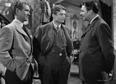Gordon Oliver, Kent Smith, George Brent - The Spiral Staircase - Photos