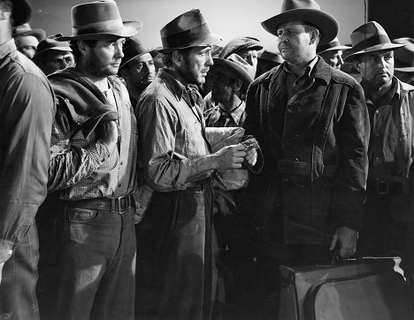 Tim Holt, Humphrey Bogart, Barton MacLane - Poklad na Sierra Madre - Z filmu