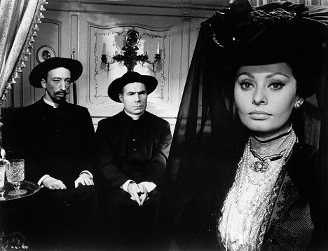 Daniel Emilfork, Jacques Dufilho, Sophia Loren - Lady L - Film