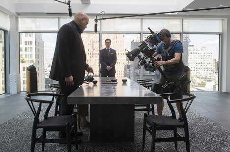 Vincent D'Onofrio, Toby Leonard Moore, Matthew J. Lloyd - Daredevil - Shadows in the Glass - Making of