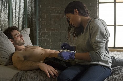 Charlie Cox, Rosario Dawson - Daredevil - The Path of the Righteous - Photos
