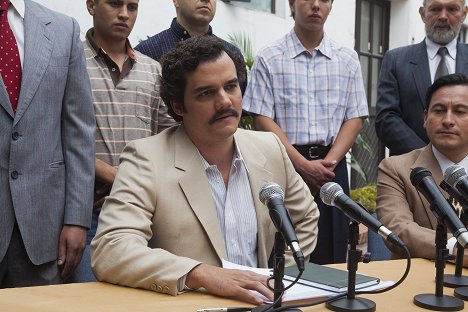 Wagner Moura - Narcos - The Palace in Flames - Photos