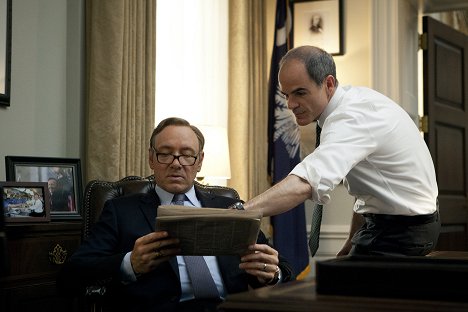Kevin Spacey, Michael Kelly - House of Cards - Capítulo 2 - Do filme