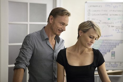 Ben Daniels, Robin Wright - House of Cards - Chapter 9 - Photos