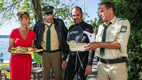 Carin C. Tietze, Helmfried von Lüttichau, Hannes Ringlstetter, Christian Tramitz - Hubert a Staller - Dünnes Eis - Z filmu