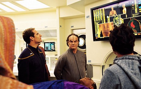 Scott Bakula, John Billingsley - Star Trek: Enterprise - Cold Front - Photos