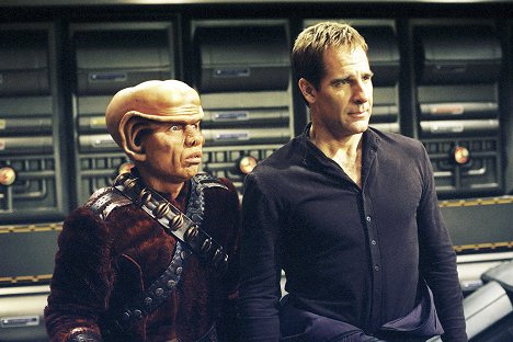 Clint Howard, Scott Bakula - Star Trek: Enterprise - Acquisition - Photos