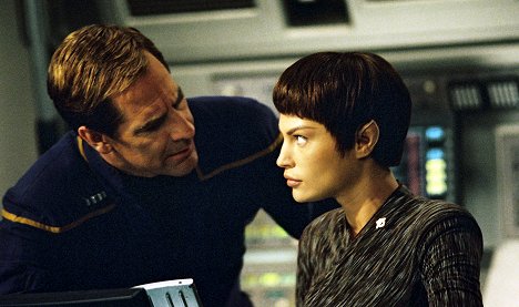 Scott Bakula, Jolene Blalock - Star Trek - Enterprise - Eigenarten - Filmfotos