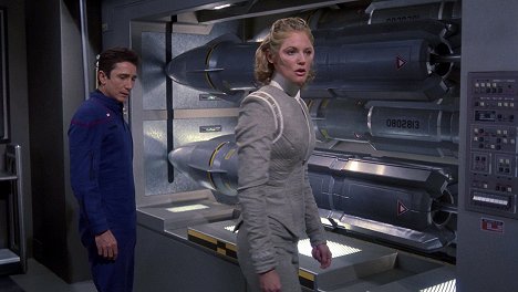 Dominic Keating, Laura Stepp - Star Trek: Enterprise - Cogenitor - Photos