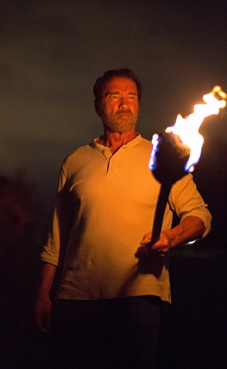 Arnold Schwarzenegger - Maggie - Photos