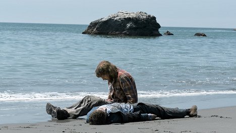 Paul Dano, Daniel Radcliffe - Un cadáver para sobrevivir - De la película