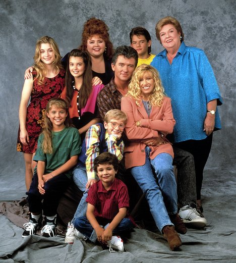 Staci Keanan, Christine Lakin, Angela Watson, Patrika Darbo, Christopher Castile, Josh Byrne, Patrick Duffy, Brandon Call, Suzanne Somers, Peggy Rea - Step by Step - Promo