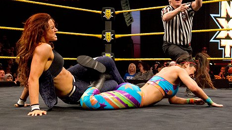 Rebecca Quin, Pamela Martinez - WWE NXT - Z filmu