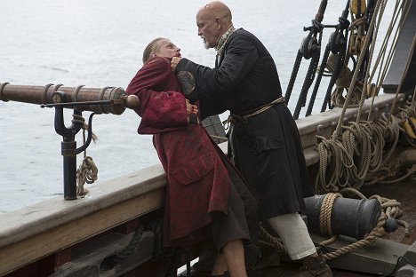 John Malkovich - Crossbones - Crossbones - De la película