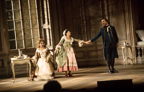 Renée Fleming, Cecilia Bartoli - W. A. Mozart: Figarova svatba - Z filmu