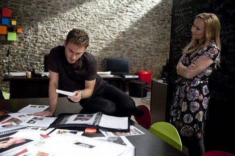 Dean O'Gorman, Fern Sutherland - The Almighty Johnsons - This Is Where Duty Starts - Photos