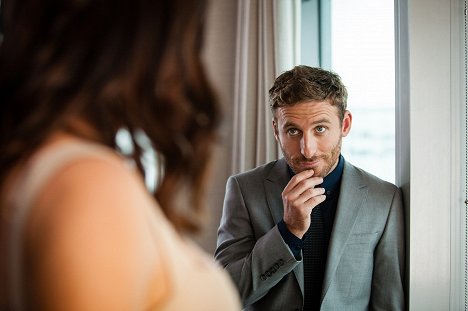 Dean O'Gorman - The Almighty Johnsons - Mike in the Mirror - Photos